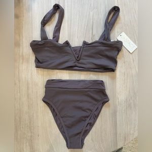 L Space NWT bikini set. Large top, small bottom
